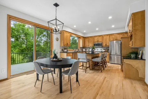 6699 Mulberry Circle E Chanhassen MN 55317