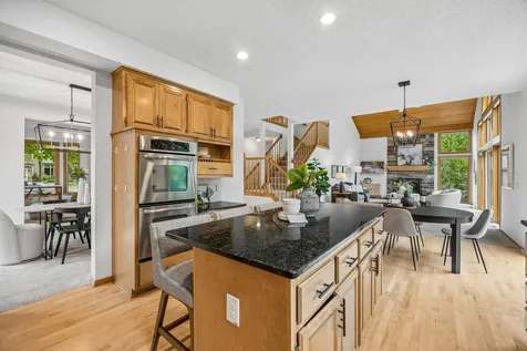 6699 Mulberry Circle E Chanhassen MN 55317