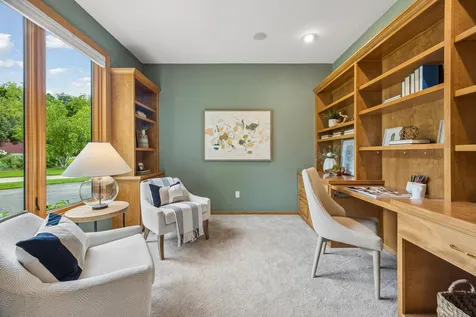 6699 Mulberry Circle E Chanhassen MN 55317