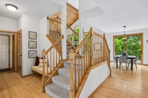 6699 Mulberry Circle E Chanhassen MN 55317