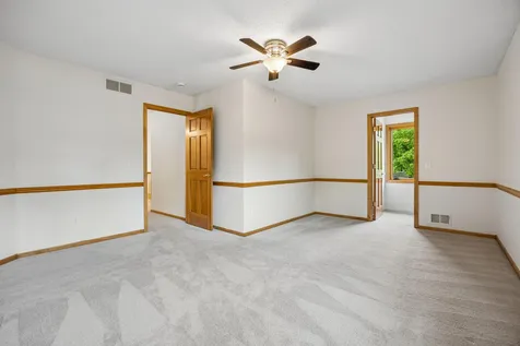 6699 Mulberry Circle E Chanhassen MN 55317