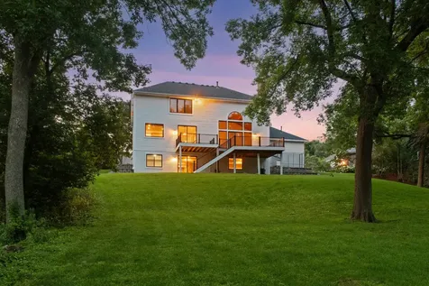 6699 Mulberry Circle E Chanhassen MN 55317