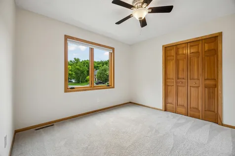 6699 Mulberry Circle E Chanhassen MN 55317