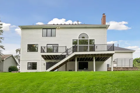 6699 Mulberry Circle E Chanhassen MN 55317