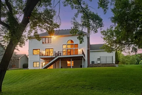 6699 Mulberry Circle E Chanhassen MN 55317