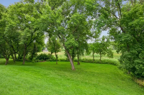 6699 Mulberry Circle E Chanhassen MN 55317
