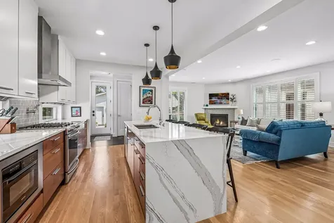 5137 Washburn Avenue S Minneapolis MN 55410