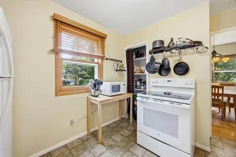 1225 3rd Street N Fargo ND 58102