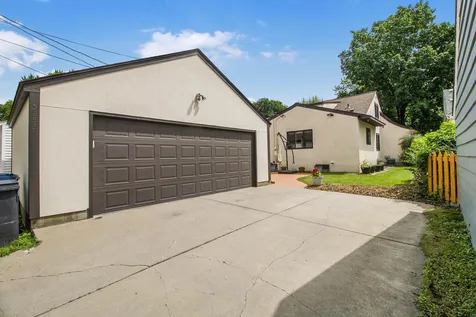 5252 James Avenue S Minneapolis MN 55419