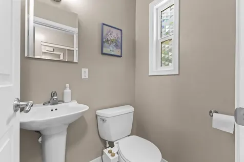 1860 Mcmenemy Street Maplewood MN 55117
