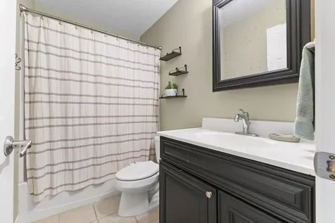 1860 Mcmenemy Street Maplewood MN 55117