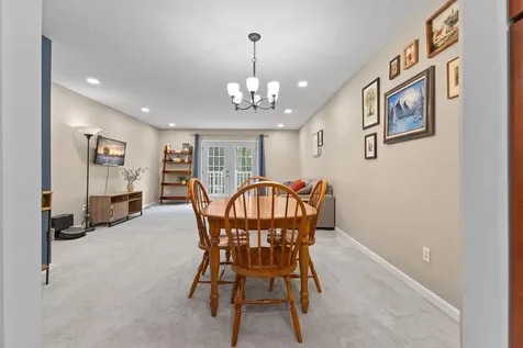 1860 Mcmenemy Street Maplewood MN 55117