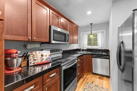 1860 Mcmenemy Street Maplewood MN 55117