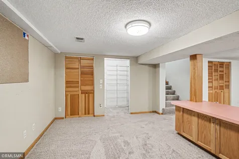 981 Oriole Drive Apple Valley MN 55124