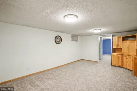 981 Oriole Drive Apple Valley MN 55124