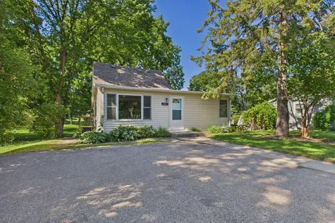 224 W 78th Street Chanhassen MN 55317