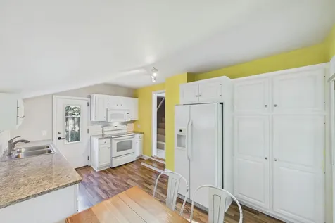 224 W 78th Street Chanhassen MN 55317