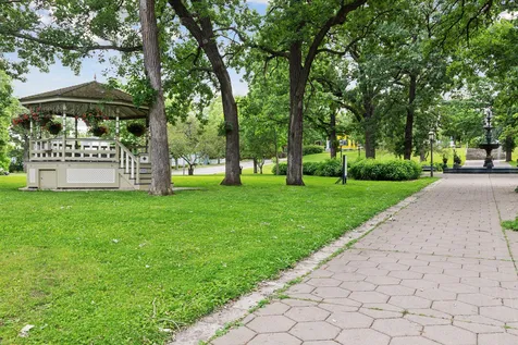 223 Walnut Street Saint Paul MN 55102