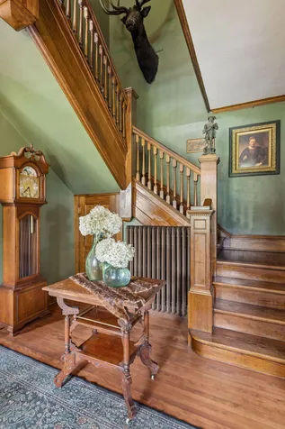 223 Walnut Street Saint Paul MN 55102