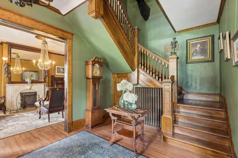 223 Walnut Street Saint Paul MN 55102