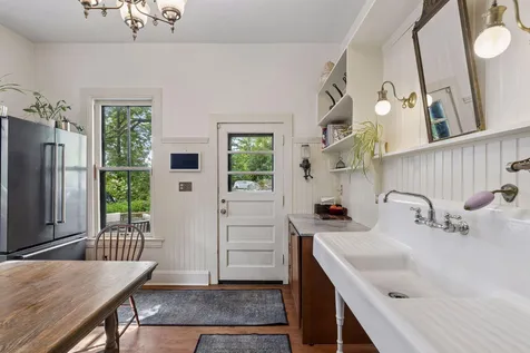 223 Walnut Street Saint Paul MN 55102