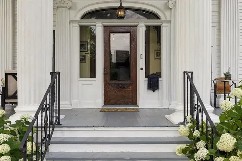 223 Walnut Street Saint Paul MN 55102