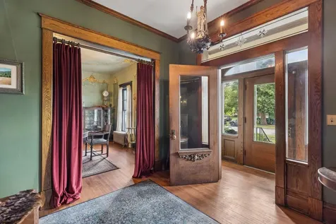 223 Walnut Street Saint Paul MN 55102