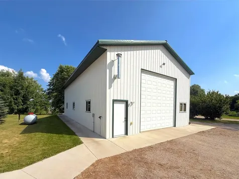 1051 County Road 39 NW Monticello MN 55362