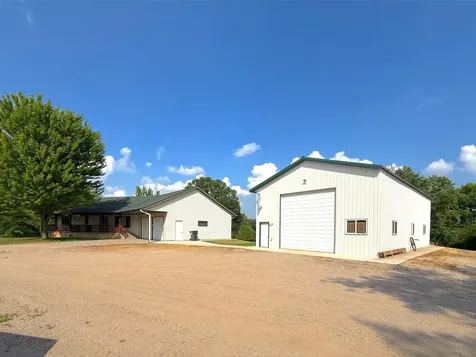 1051 County Road 39 NW Monticello MN 55362