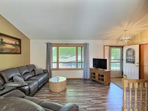 1051 County Road 39 NW Monticello MN 55362
