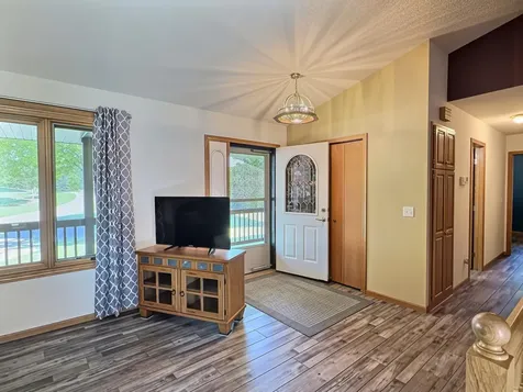 1051 County Road 39 NW Monticello MN 55362