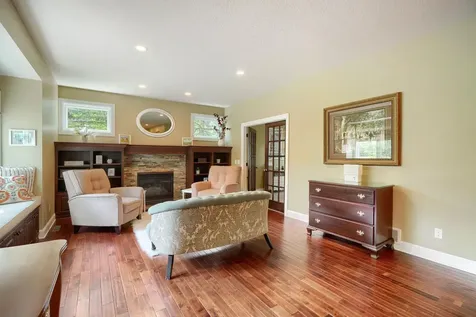 17141 Jefferson Court Lakeville MN 55044