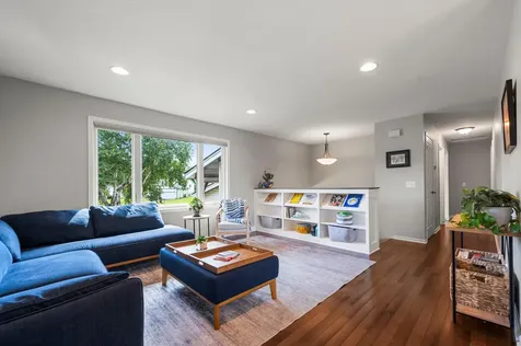 4806 Shevlin Court Eagan MN 55122