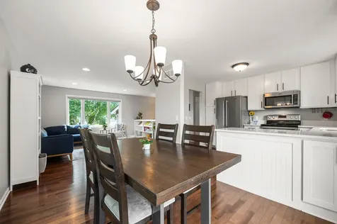 4806 Shevlin Court Eagan MN 55122