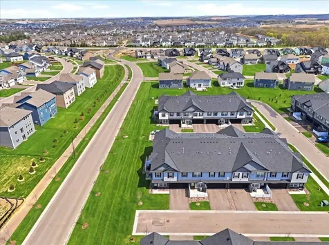 5245 Long Pointe Pass Woodbury MN 55129