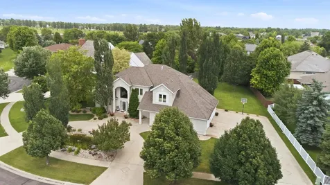 4825 Meadow Creek Drive S Fargo ND 58104