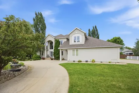 4825 Meadow Creek Drive S Fargo ND 58104