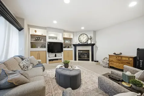 4825 Meadow Creek Drive S Fargo ND 58104