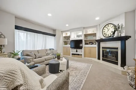 4825 Meadow Creek Drive S Fargo ND 58104