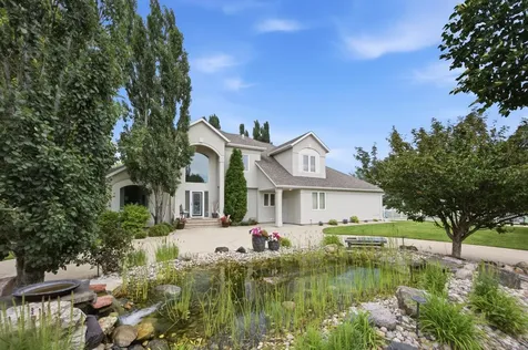 4825 Meadow Creek Drive S Fargo ND 58104