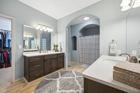 4825 Meadow Creek Drive S Fargo ND 58104