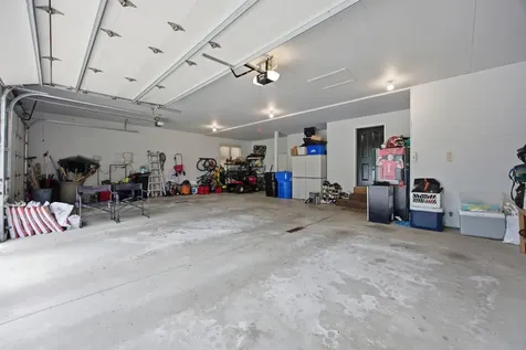 4825 Meadow Creek Drive S Fargo ND 58104