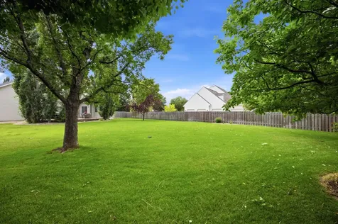 4825 Meadow Creek Drive S Fargo ND 58104