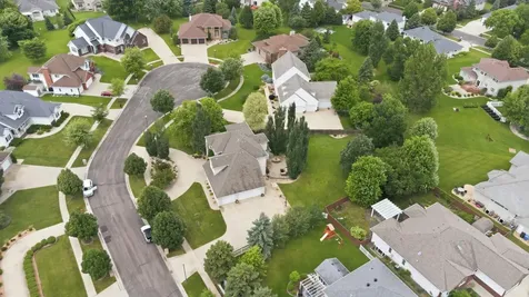 4825 Meadow Creek Drive S Fargo ND 58104