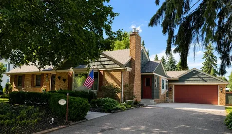 1715 Preston Lane Hopkins MN 55343