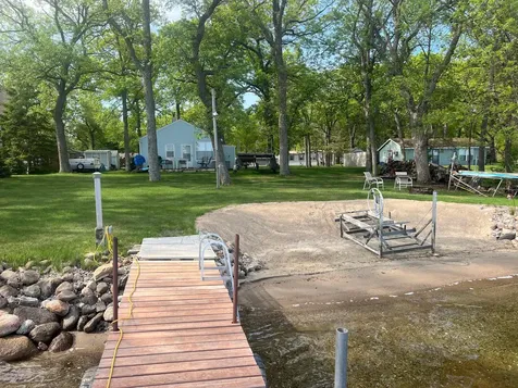 38489 W Wagon Trail Battle Lake MN 56515