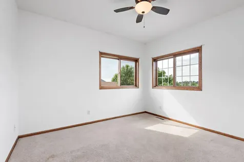 1986 Laquey Avenue NE Saint Michael MN 55376