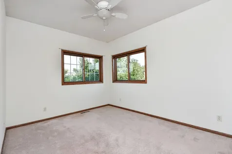 1986 Laquey Avenue NE Saint Michael MN 55376
