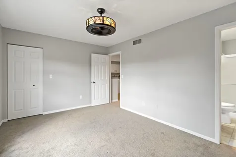 6453 Regency Lane Eden Prairie MN 55344