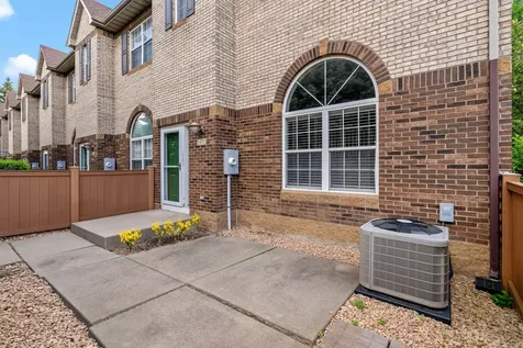 6453 Regency Lane Eden Prairie MN 55344